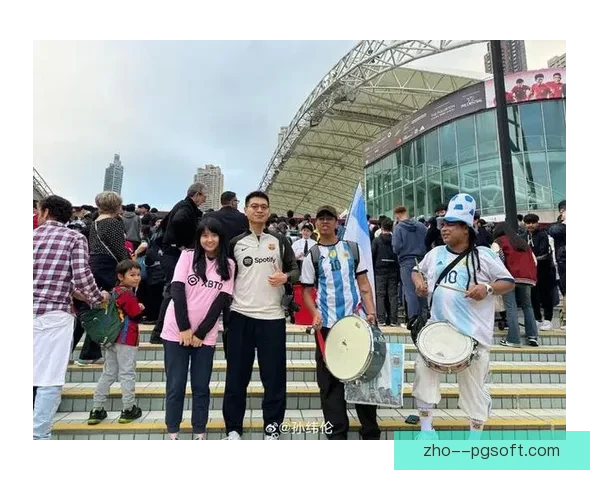 梅西将亮相迈阿密国际公开训练与小球迷亲密互动