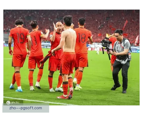 中国男足18强赛绝杀巴林迎关键三分重燃出线希望球迷彻夜沸腾再